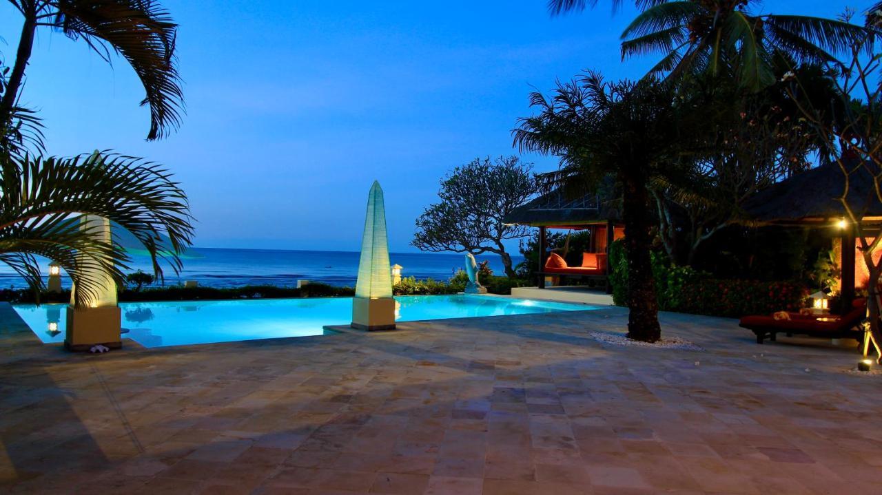 Villa Surgawi Lovina  Exterior photo