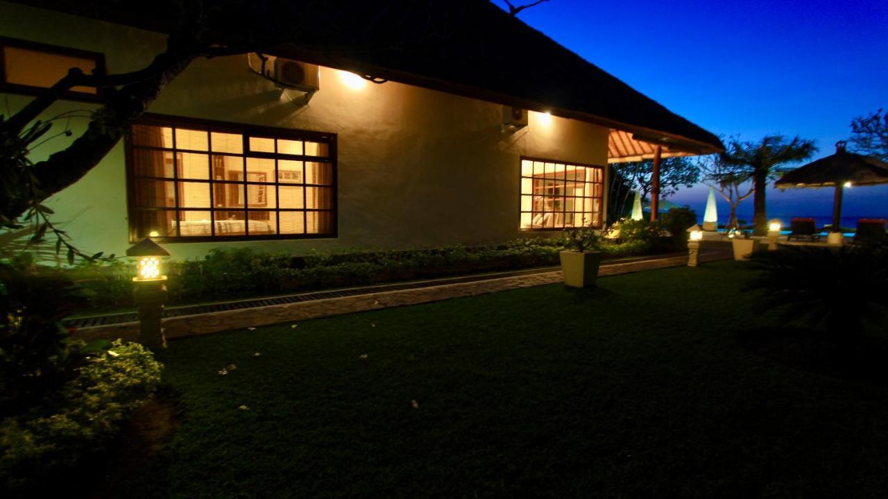 Villa Surgawi Lovina  Exterior photo