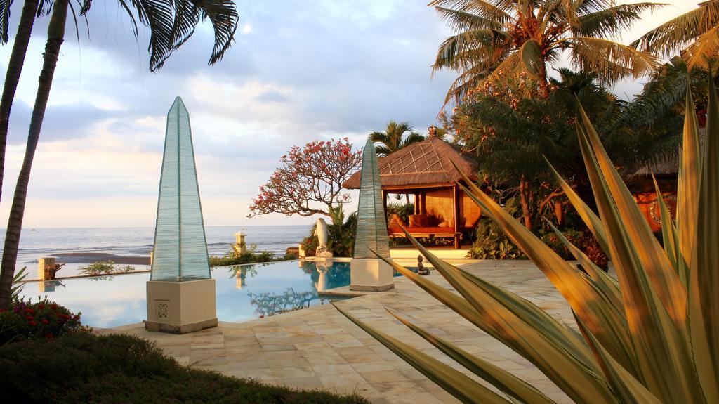 Villa Surgawi Lovina  Exterior photo